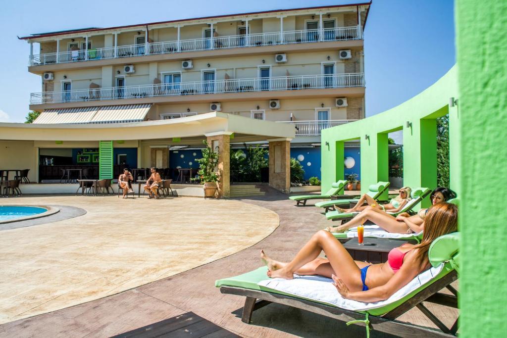 Dias Hotel